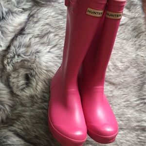Pink hunter rain boots